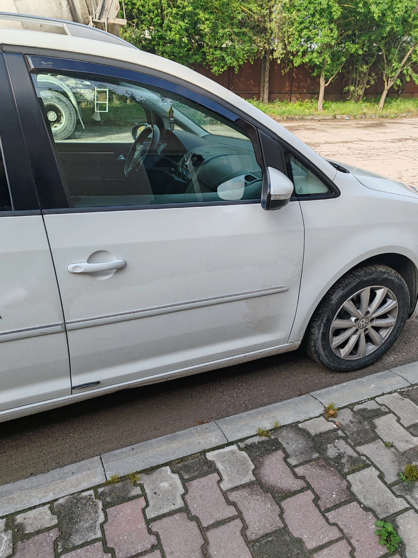 VW Touran 1, 4 TSI EcoFuel, снимка 4 - Автомобили и джипове - 54795681