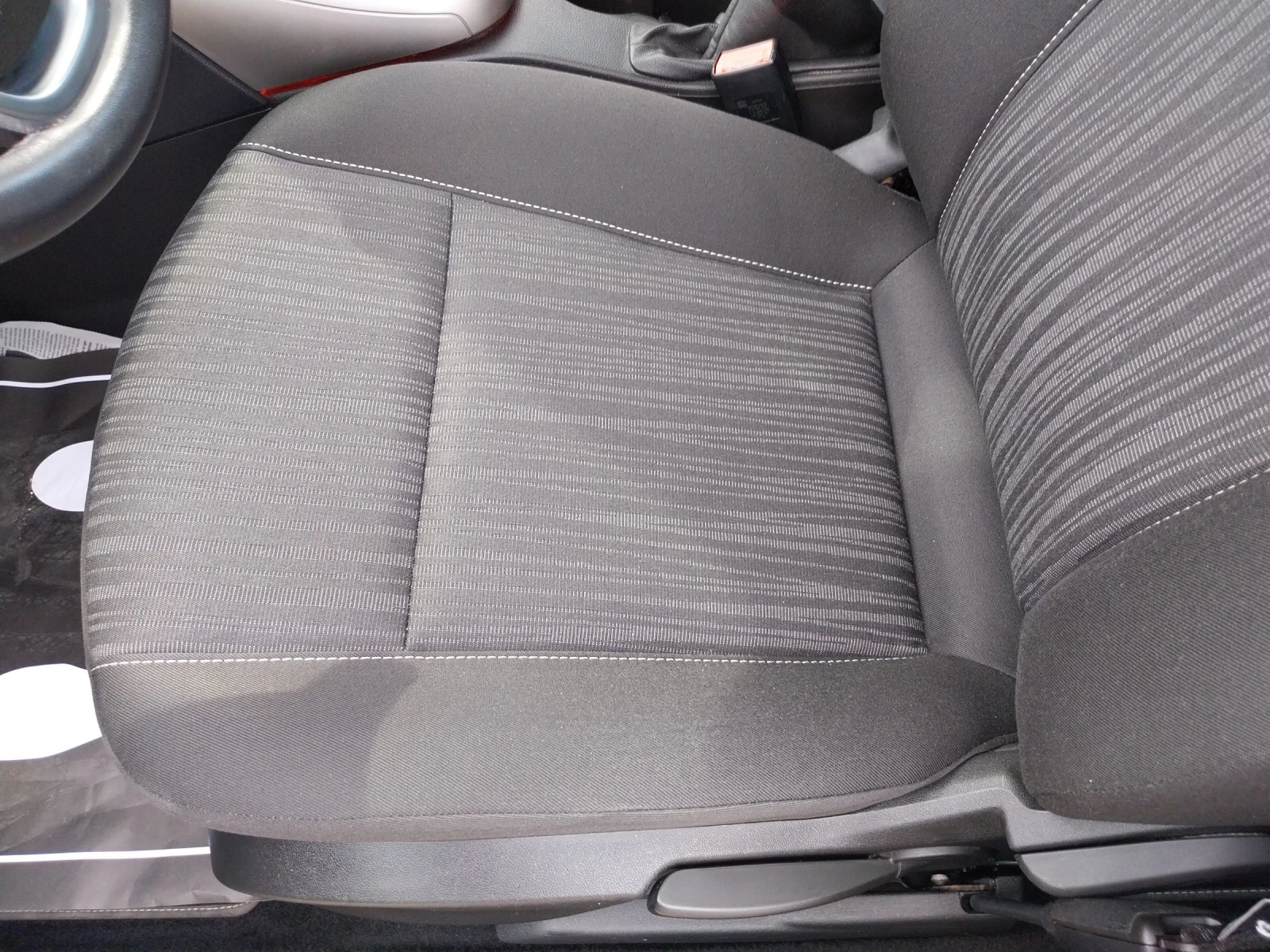 Opel Astra SW 1.4 i* 135000км* , снимка 7 - Автомобили и джипове - 54953338