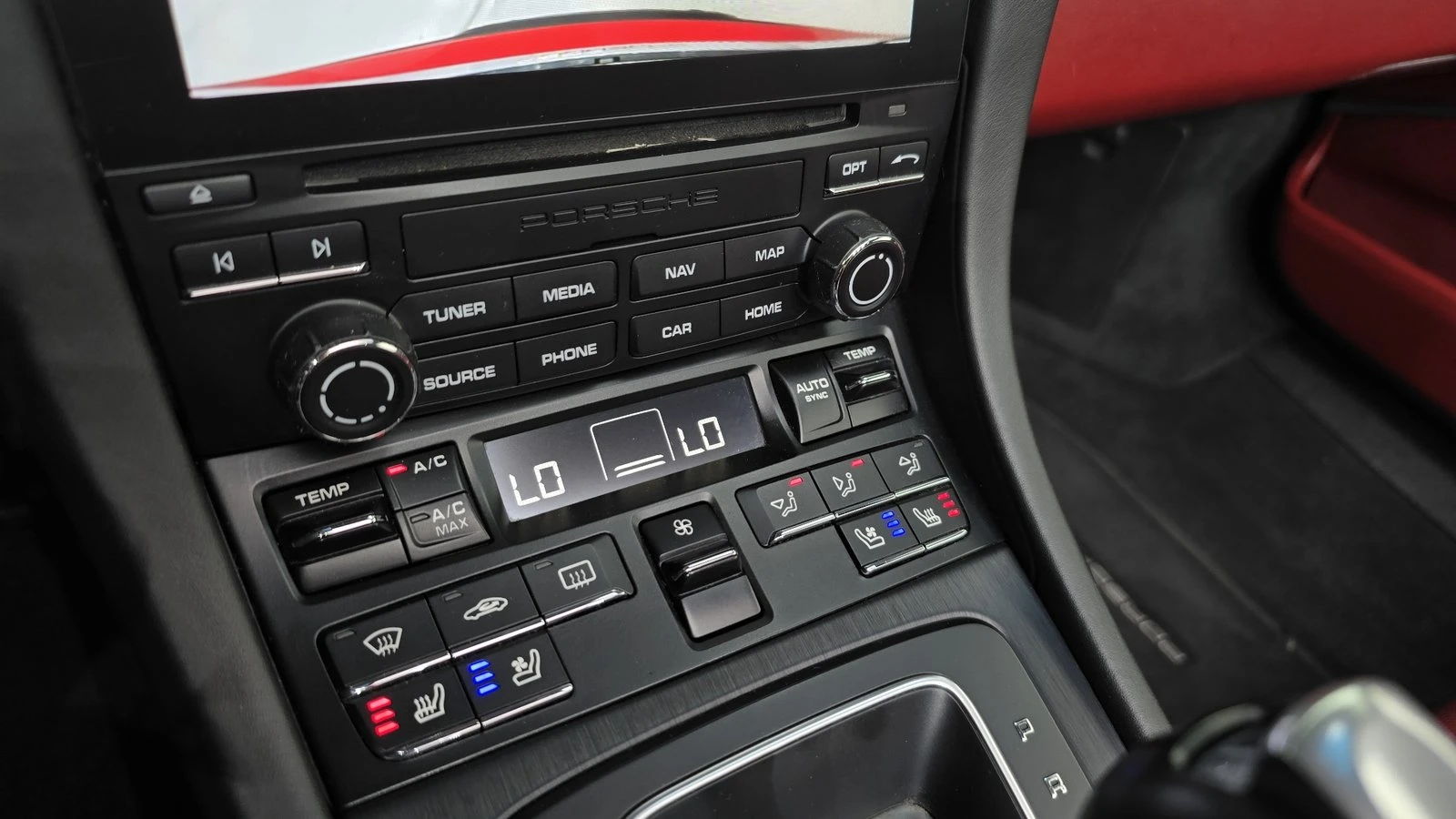 Porsche 911 Carrera 4 GTS* ПОДГРЕВ ВОЛАН* КРАЙНА ЦЕНА, снимка 17 - Автомобили и джипове - 55348663
