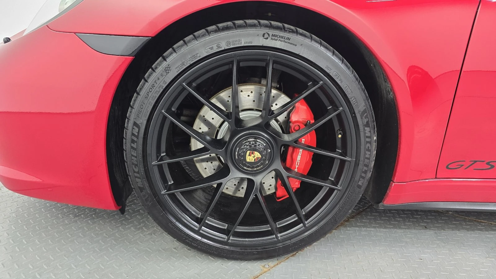 Porsche 911 Carrera 4 GTS* ПОДГРЕВ ВОЛАН* КРАЙНА ЦЕНА, снимка 5 - Автомобили и джипове - 55348663
