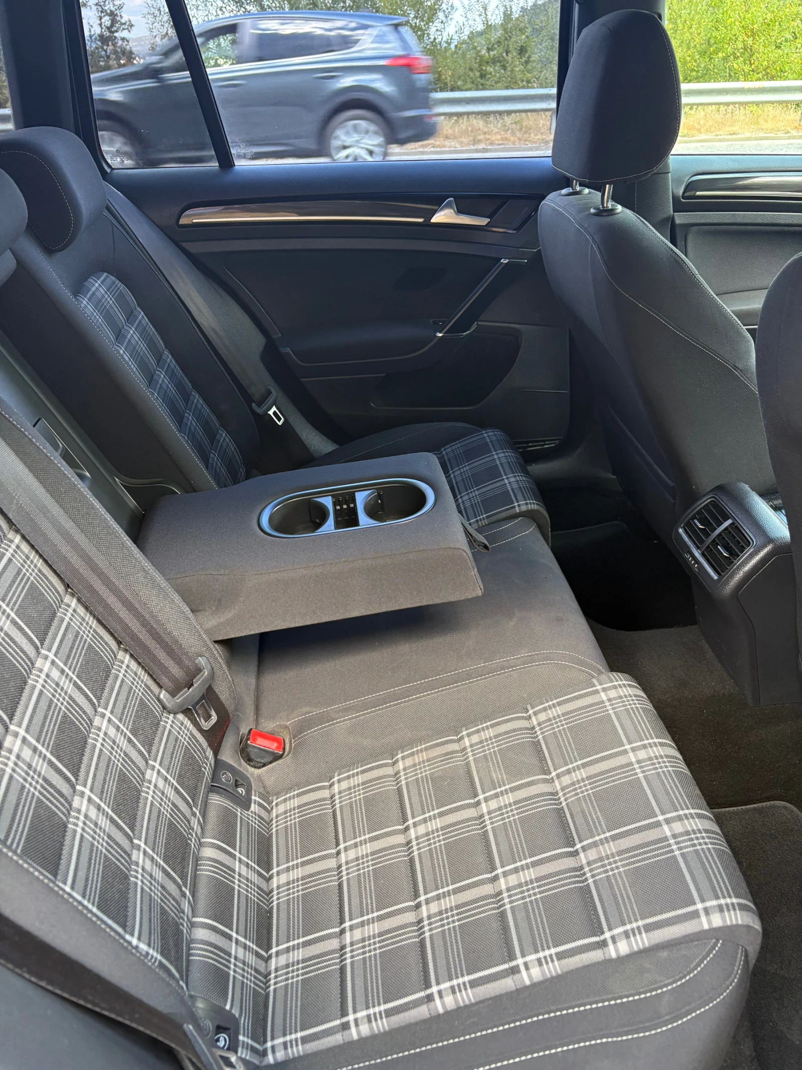 VW Golf 2.0 GTD 184 к.с., снимка 7 - Автомобили и джипове - 55665433