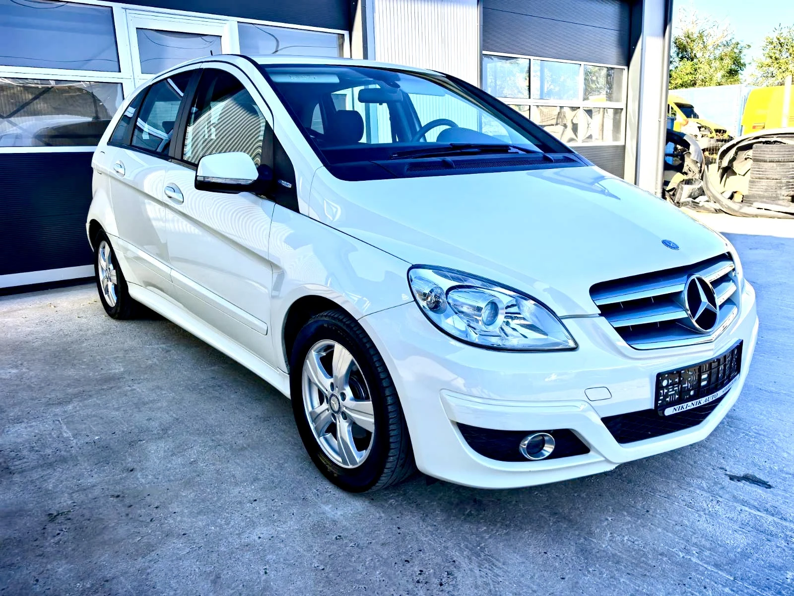 Mercedes-Benz B 180 i FACELIFT