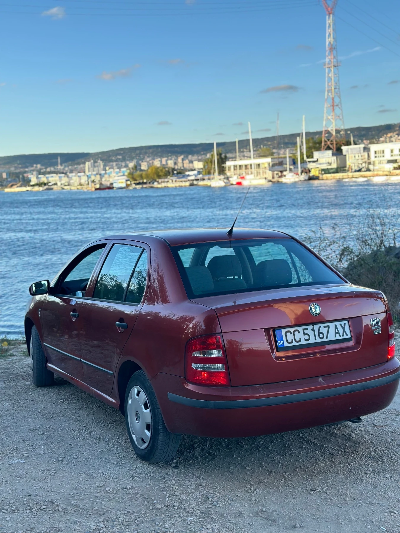 Skoda Fabia, снимка 6 - Автомобили и джипове - 56013576