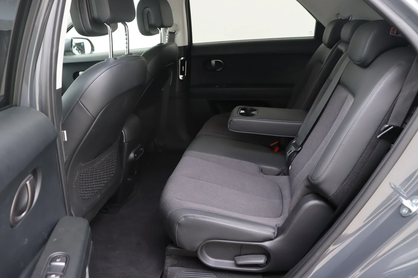 Hyundai Ioniq 5 Core Plus 84 kWh 99.3% SoH, снимка 8 - Автомобили и джипове - 56124307