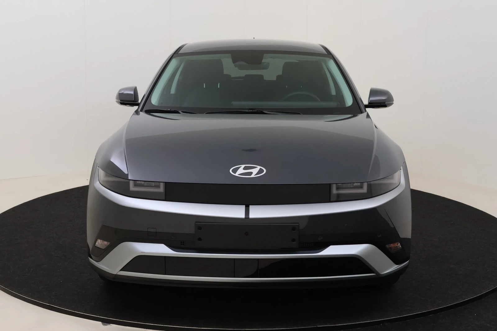 Hyundai Ioniq 5 Core Plus 84 kWh 99.3% SoH, снимка 2 - Автомобили и джипове - 56124307