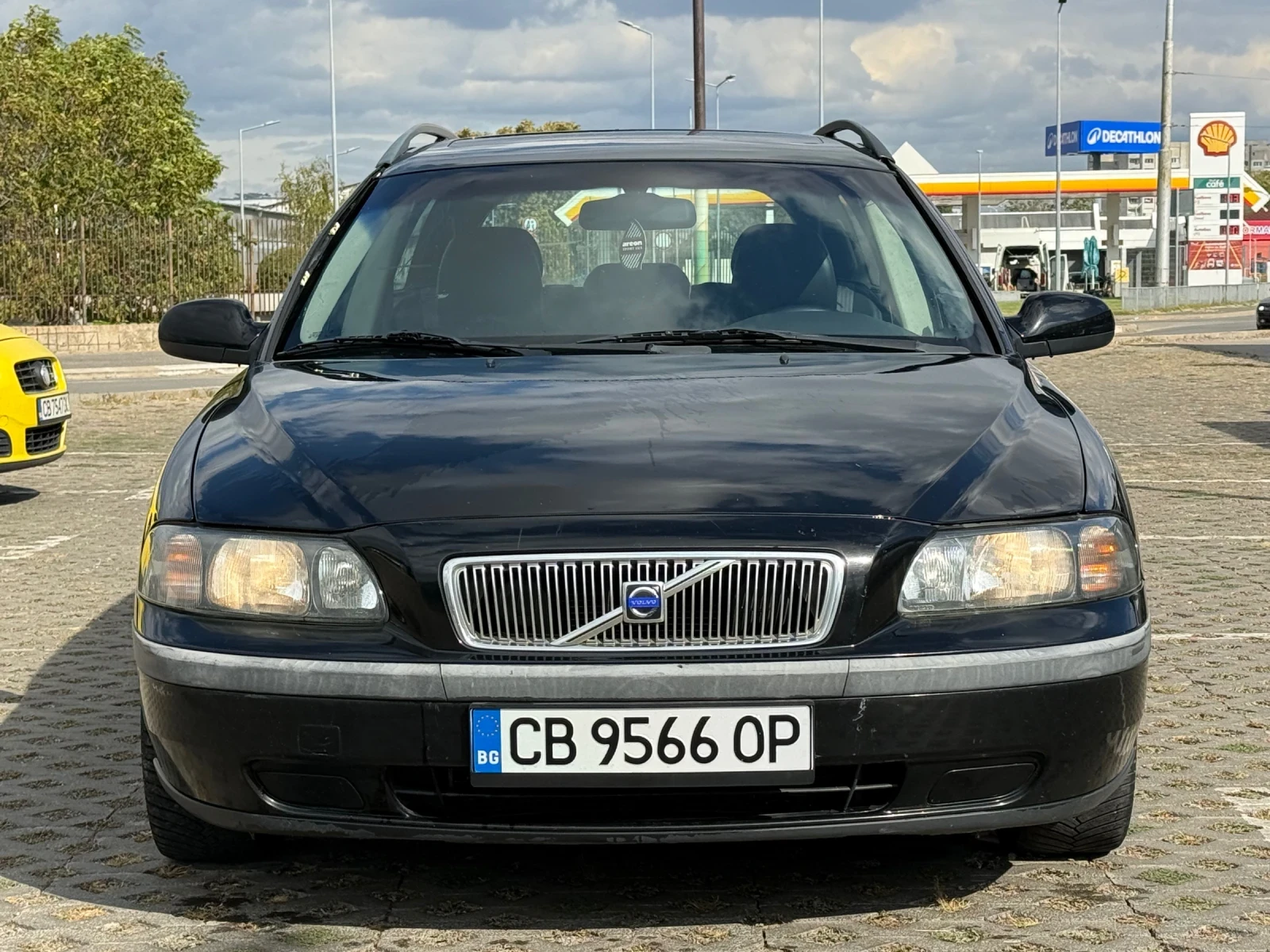 Volvo V70 2.4i, снимка 2 - Автомобили и джипове - 56217595