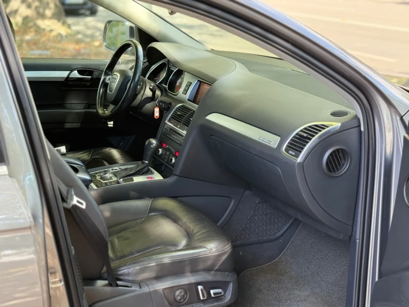 Audi Q7 FSI* 7-места* ТОП СЪСТОЯНИЕ* S-Line, снимка 13 - Автомобили и джипове - 51165394