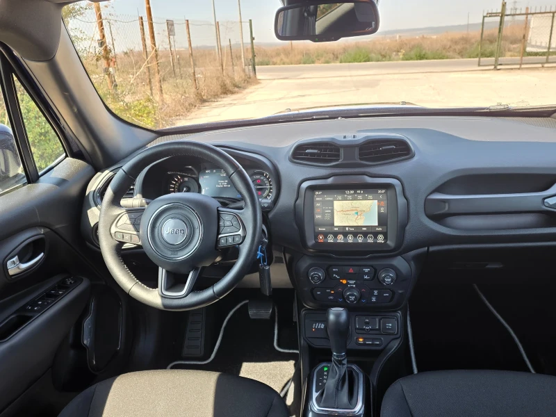 Jeep Renegade 4xe PLUG-IN HYBRID 240p.s.Automatik S.Лизинг, снимка 15 - Автомобили и джипове - 51501497