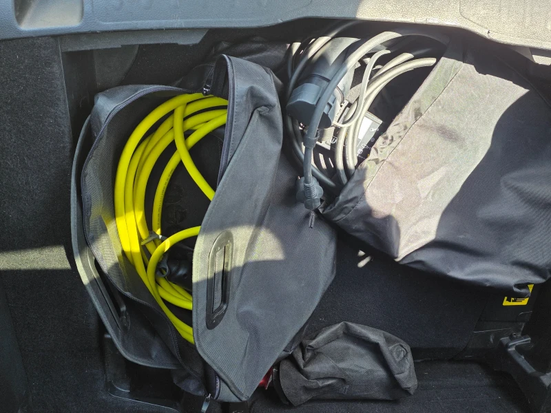 Jeep Renegade 4xe PLUG-IN HYBRID 240p.s.Automatik S.Лизинг, снимка 17 - Автомобили и джипове - 51501497