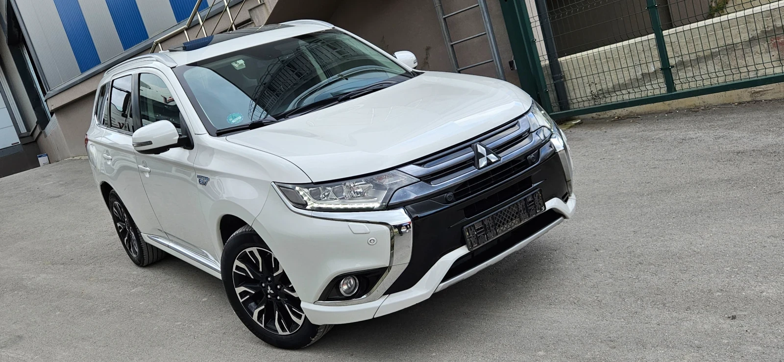 Mitsubishi Outlander , Гаранция, Diamond , PHEV, Full Max, снимка 1