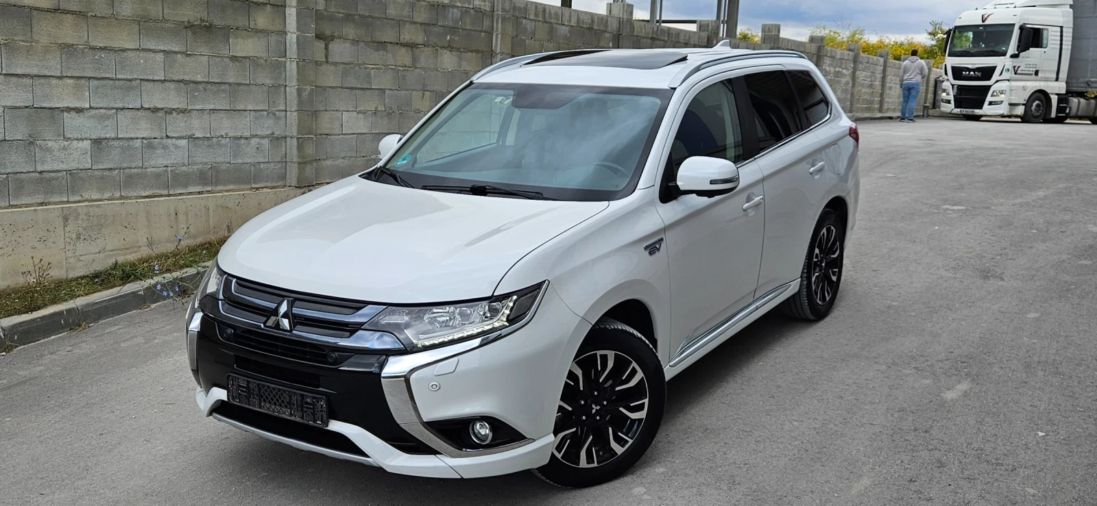 Mitsubishi Outlander , Гаранция, Diamond , PHEV, Full Max, снимка 1
