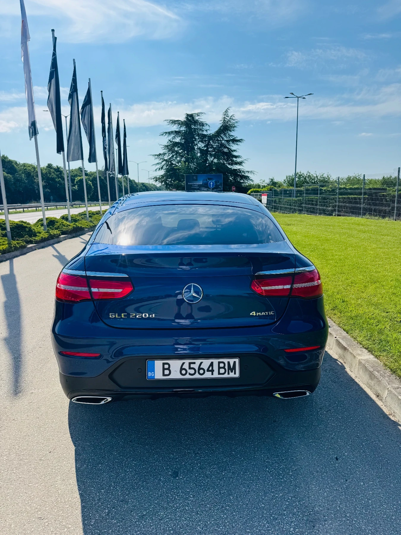 Mercedes-Benz GLC 220 Coupe 4MATIC AMG Line - изображение 6