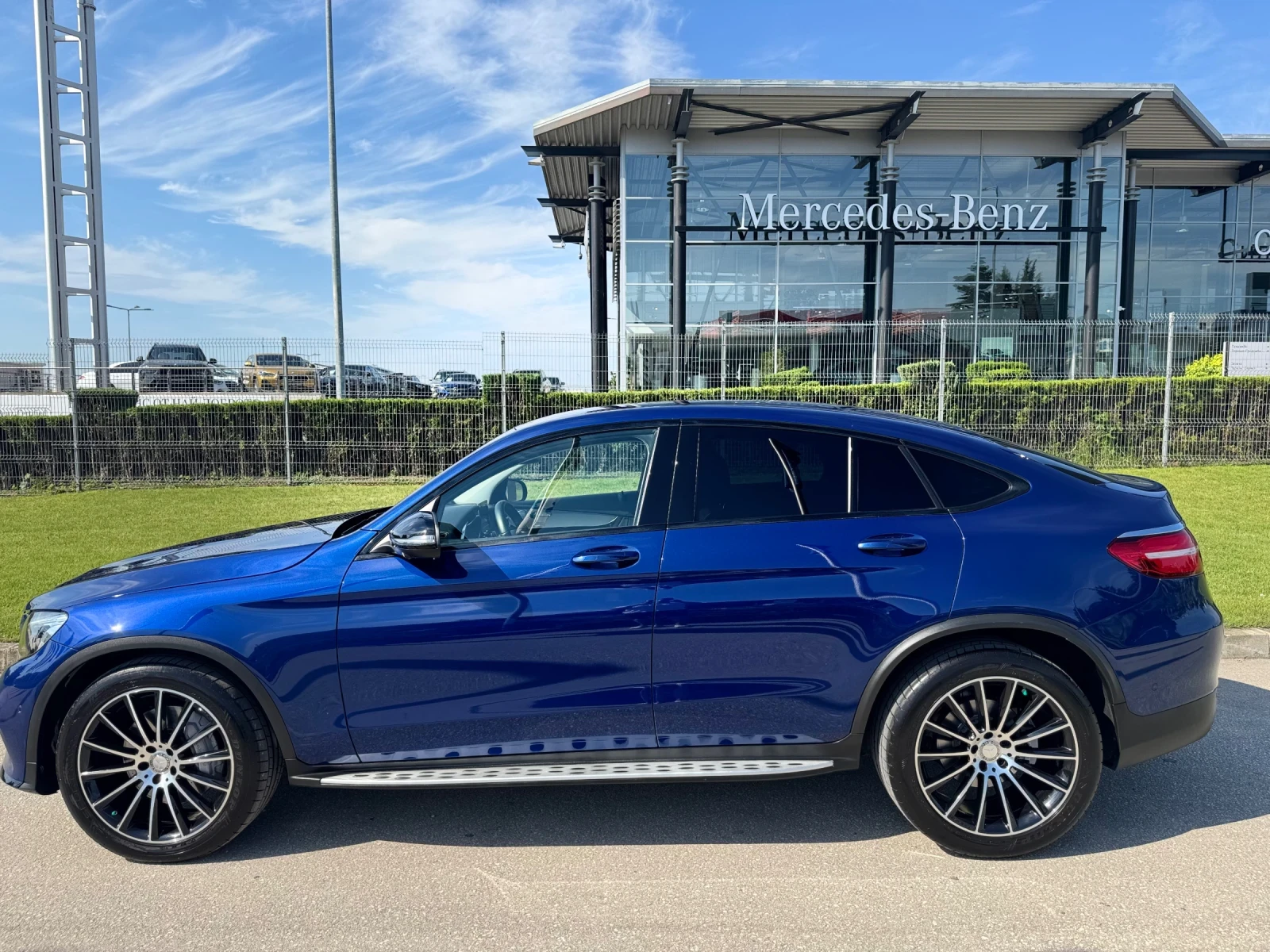 Mercedes-Benz GLC 220 Coupe 4MATIC AMG Line - изображение 7