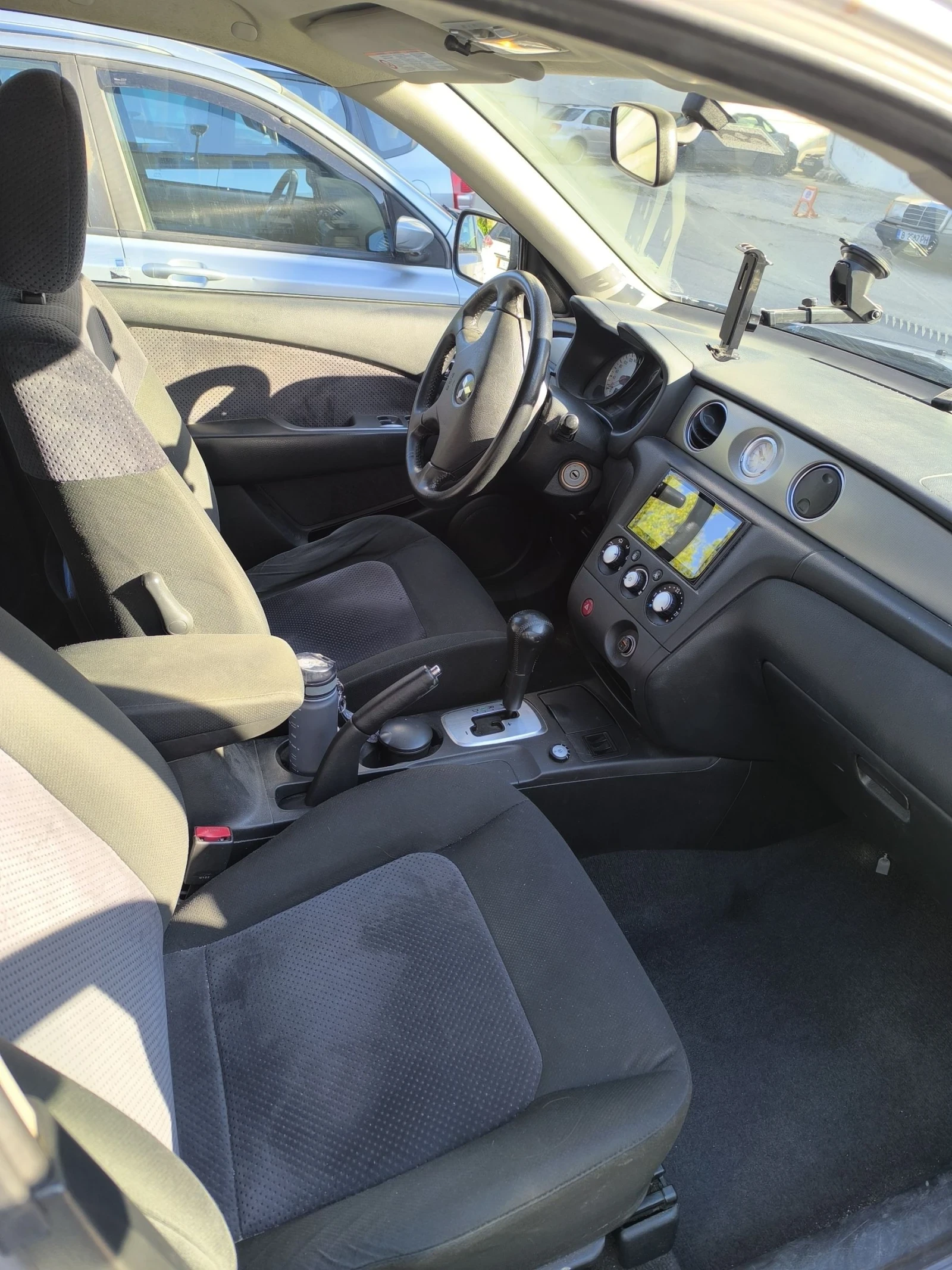 Mitsubishi Outlander  2.4 i 16V 4WD LPG - изображение 8