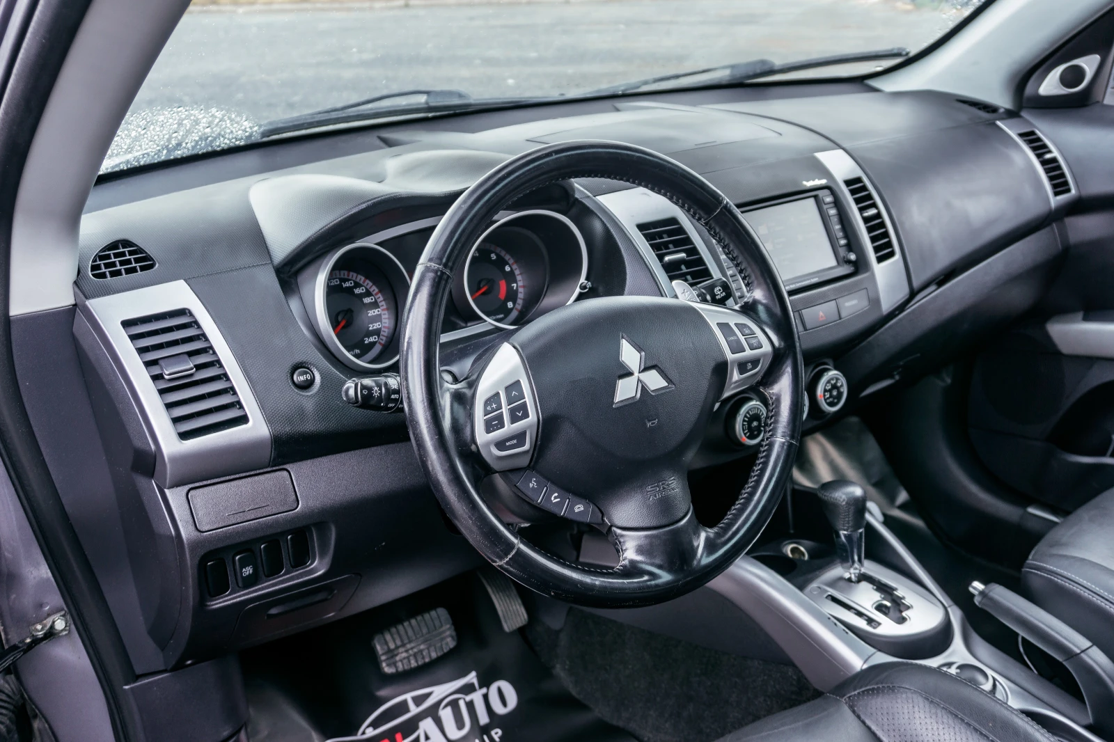Mitsubishi Outlander 2.4i Automatic | Executive | С ГАРАНЦИЯ | ТОП! - изображение 7