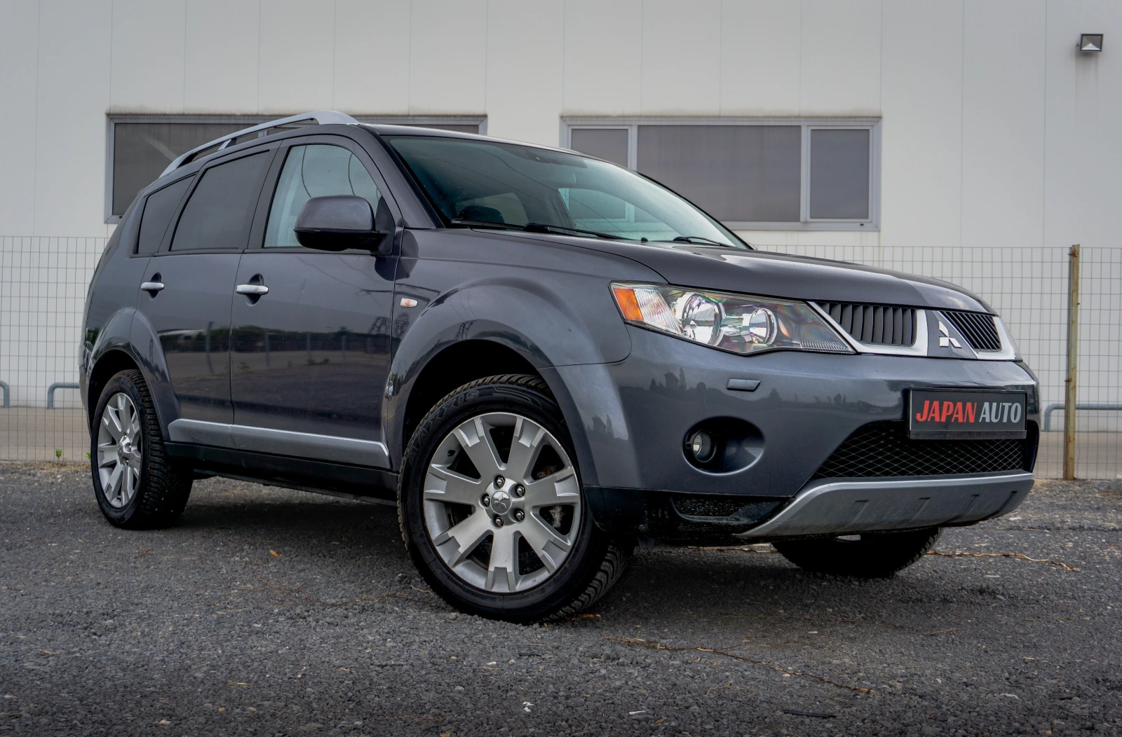 Mitsubishi Outlander 2.4i Automatic | Executive | С ГАРАНЦИЯ | ТОП! - изображение 3