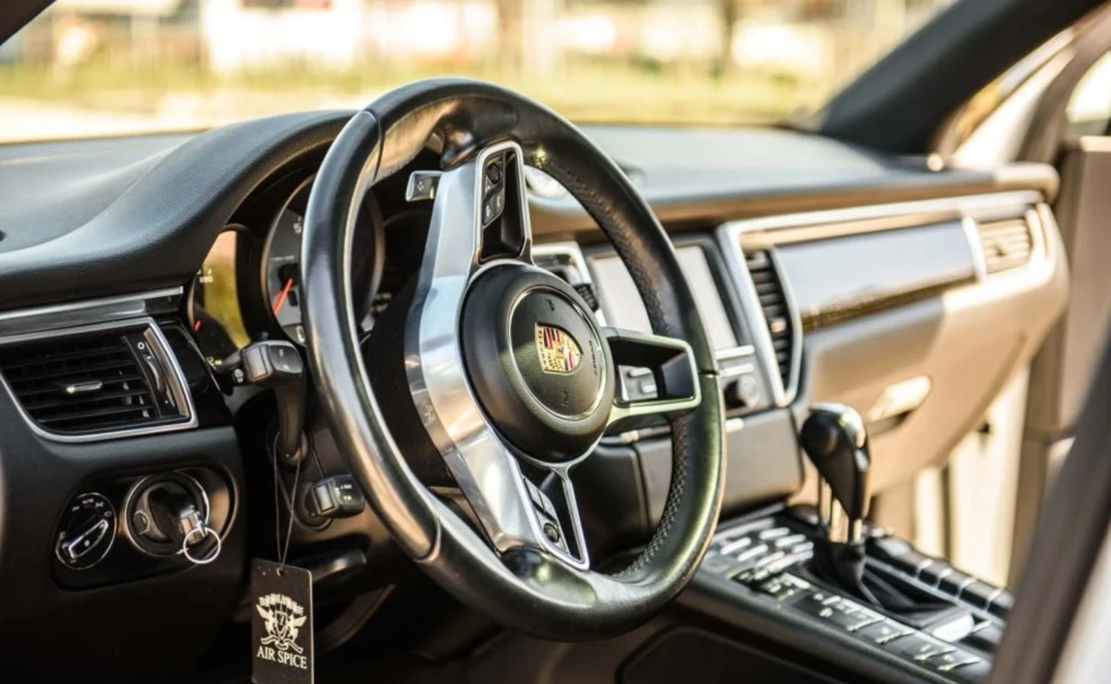 Porsche Macan S 3L V6 - изображение 10