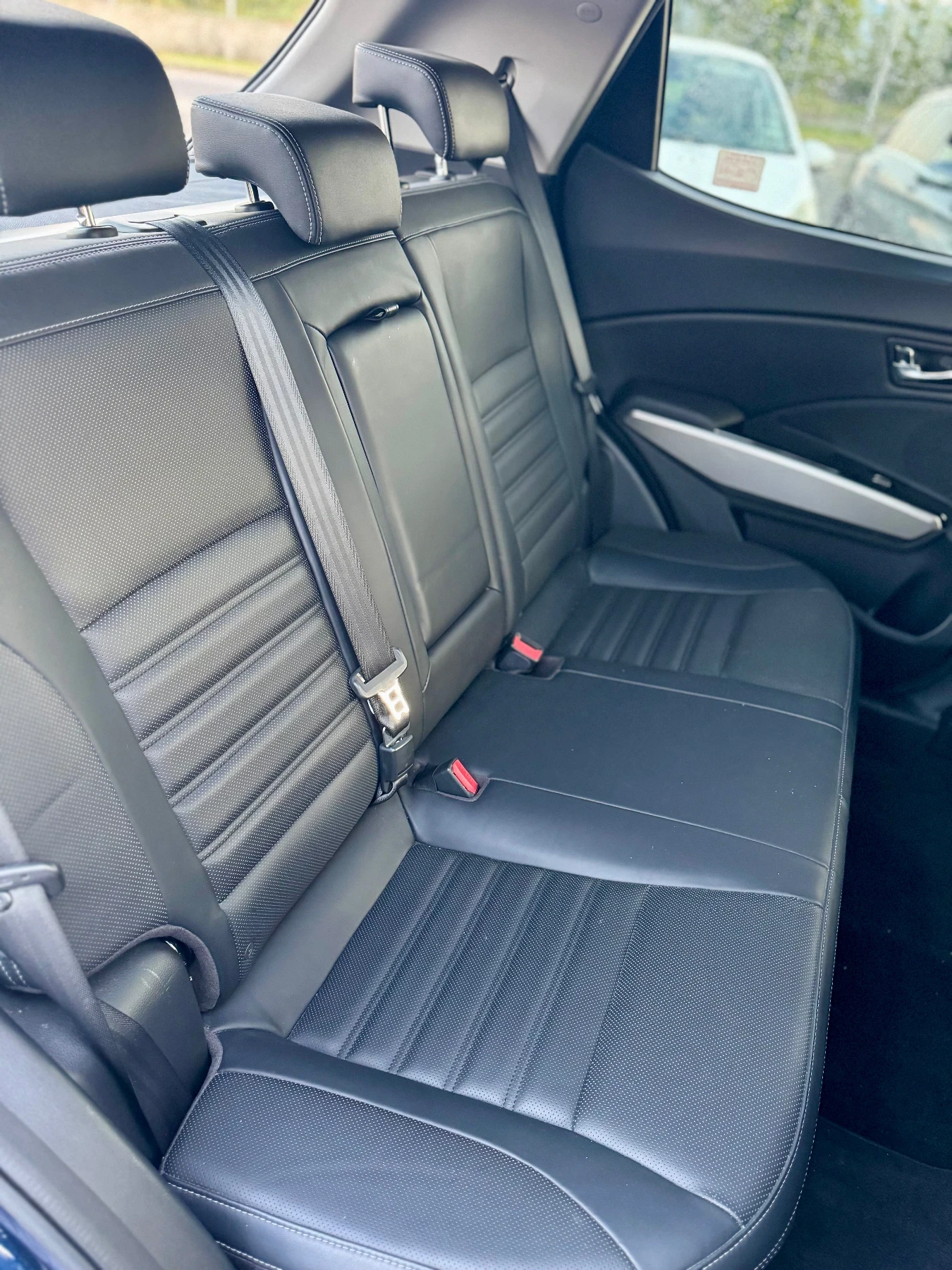 SsangYong Tivoli SsangYong Tivoli* 50400км* 4х4* Подгрев* Android* , снимка 8 - Автомобили и джипове - 53953440