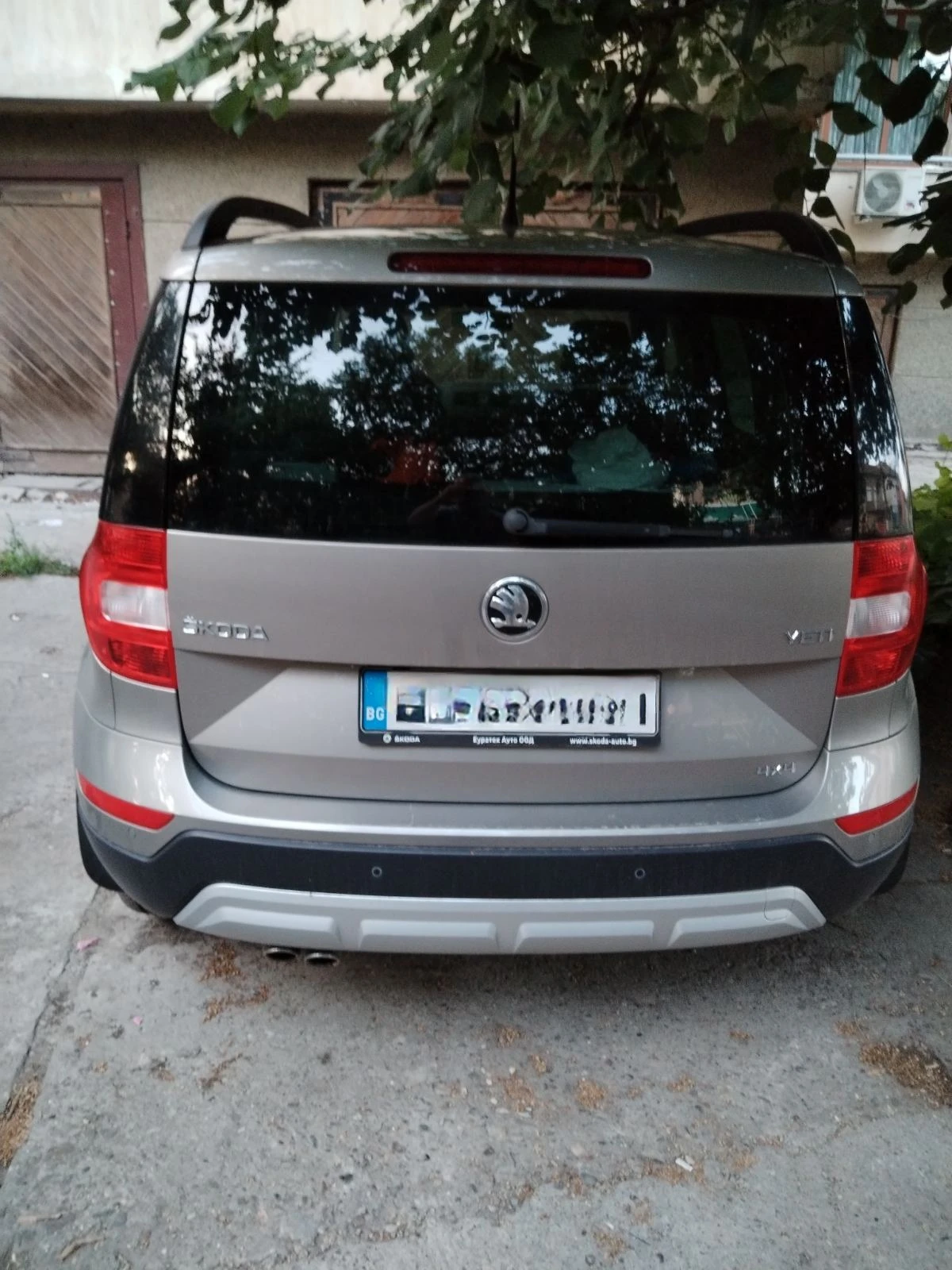 Skoda Yeti, снимка 4 - Автомобили и джипове - 54034130