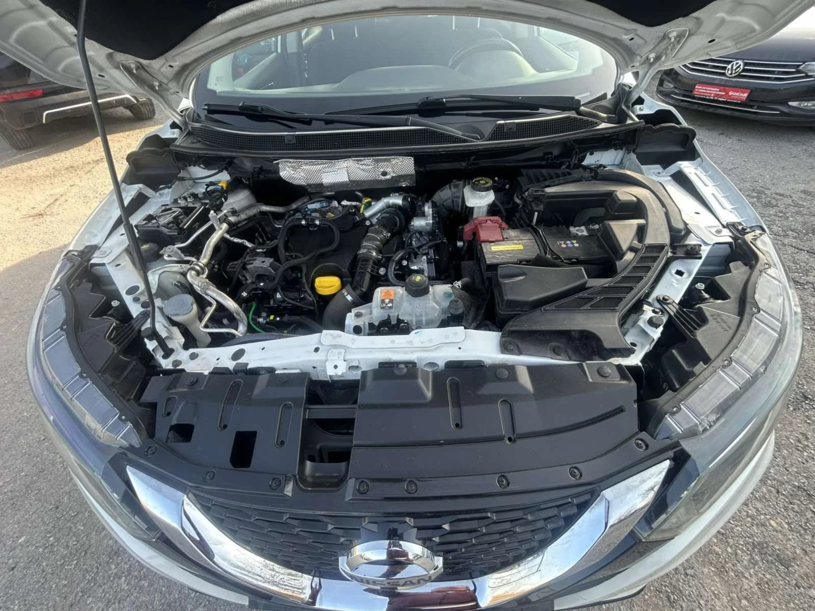 Nissan Qashqai 1.5 DCI 115 * NAVI * CAM * , снимка 17 - Автомобили и джипове - 54035899