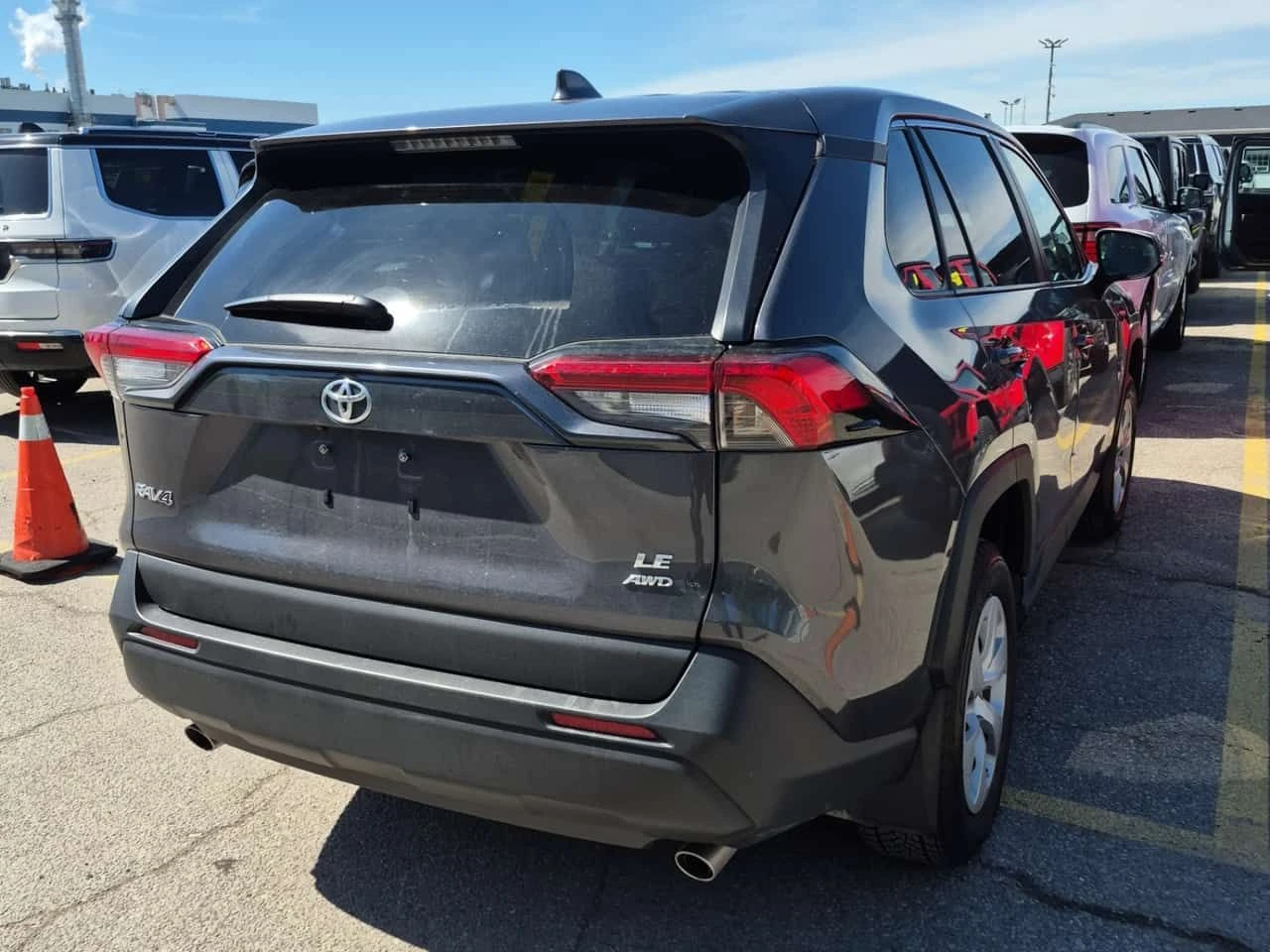Toyota Rav4 * LE * ПОДГРЕВ * КАМЕРА * NAVI, снимка 2 - Автомобили и джипове - 54565758
