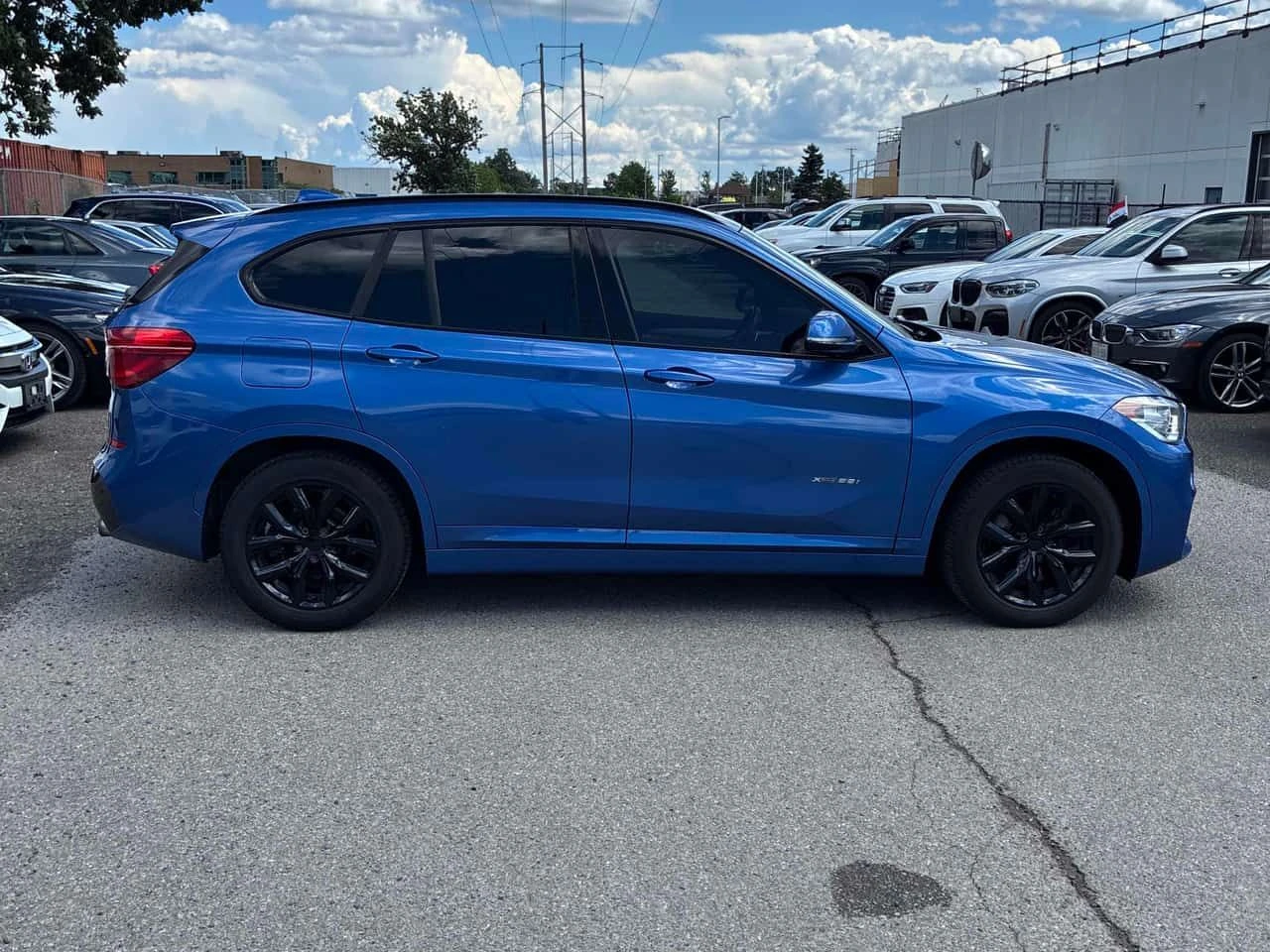 BMW X1 М ПАКЕТ/xDrive28i /ПОДГРЕВ/ПАНО/ДВА ЧИФТА Г/Д/КЛИП, снимка 4 - Автомобили и джипове - 54974317