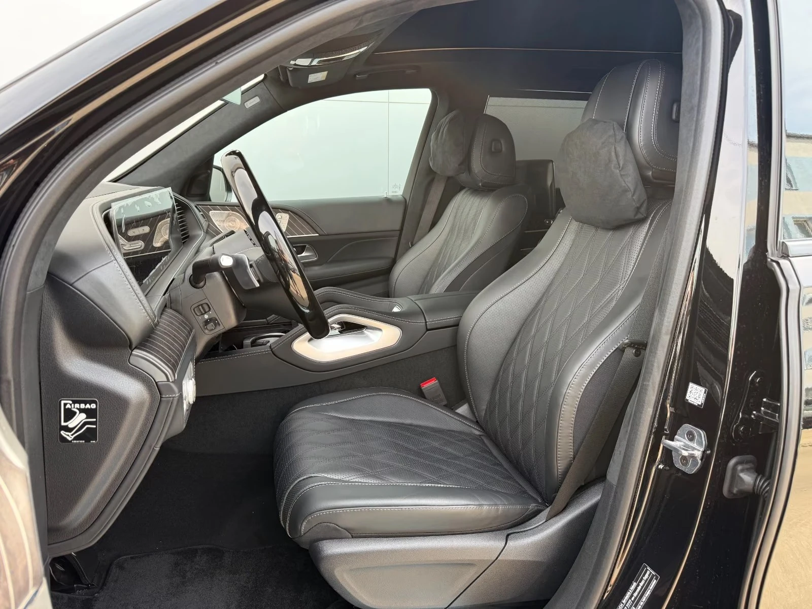 Mercedes-Benz GLS 600 Night series, снимка 7 - Автомобили и джипове - 55795838