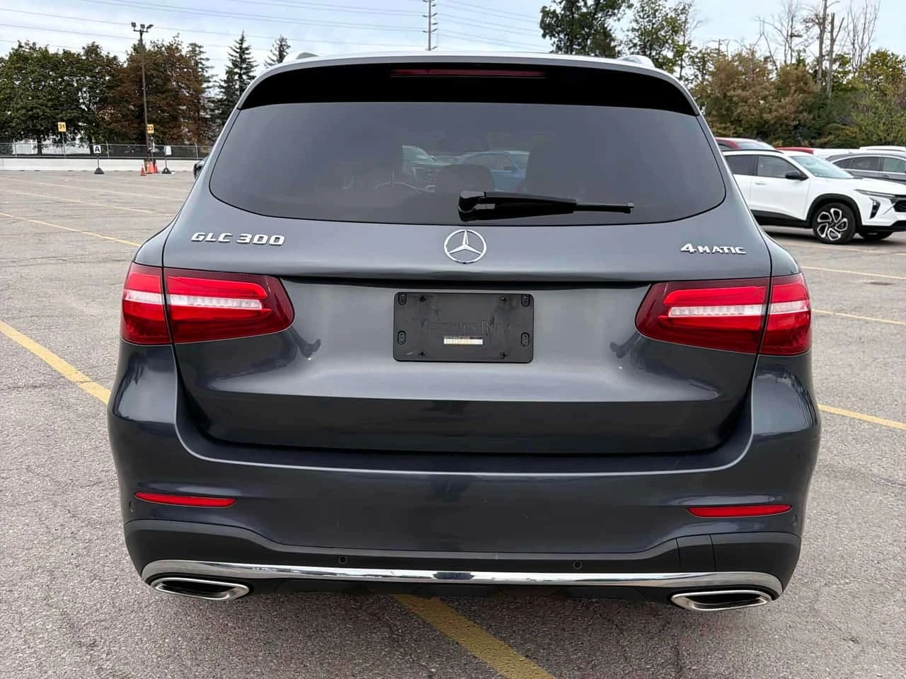 Mercedes-Benz GLC 300 * 4MATIC * CARFAX * ОПЦИЯ ЗА ФИНАНСИРАНЕ, снимка 4 - Автомобили и джипове - 56207582