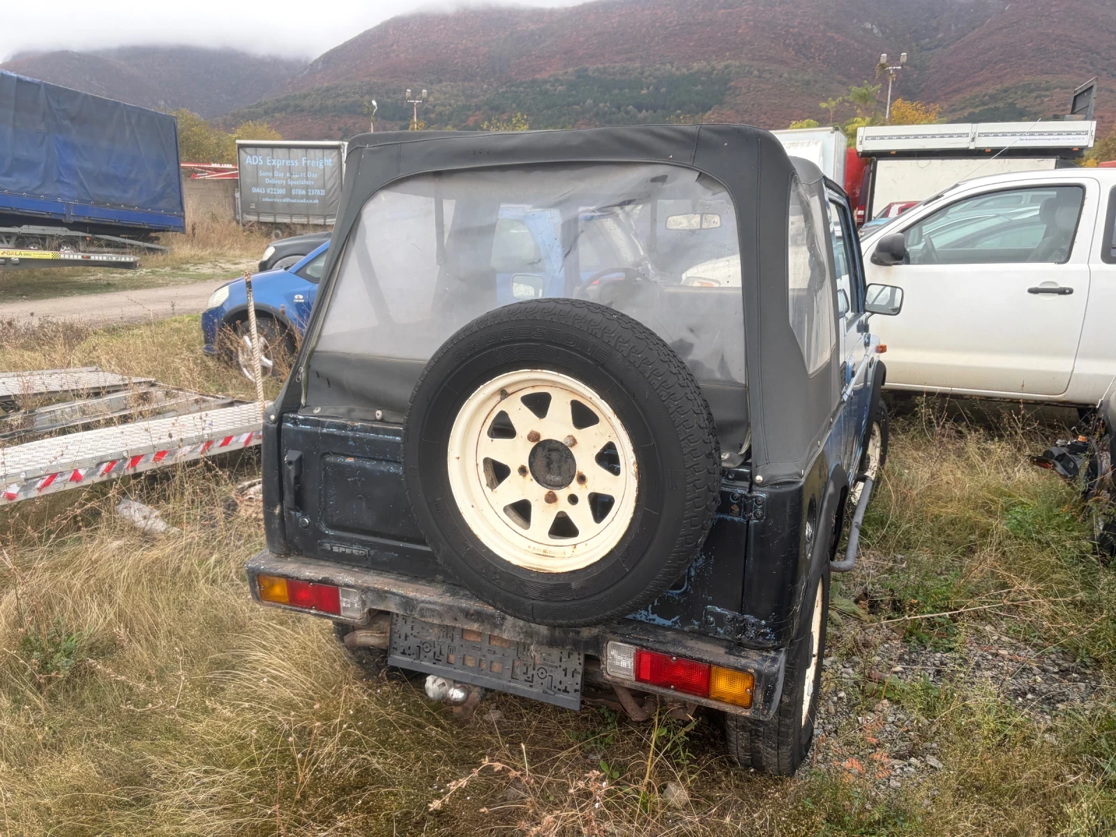 Suzuki Samurai 1.3 Benzin, снимка 6 - Автомобили и джипове - 56713335