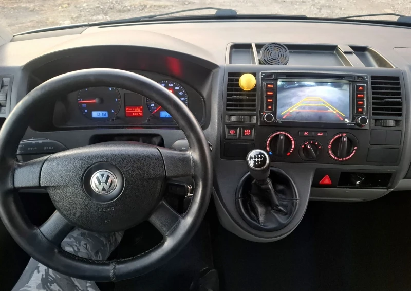 VW T5 1.9 TDI , снимка 10 - Бусове и автобуси - 47911823