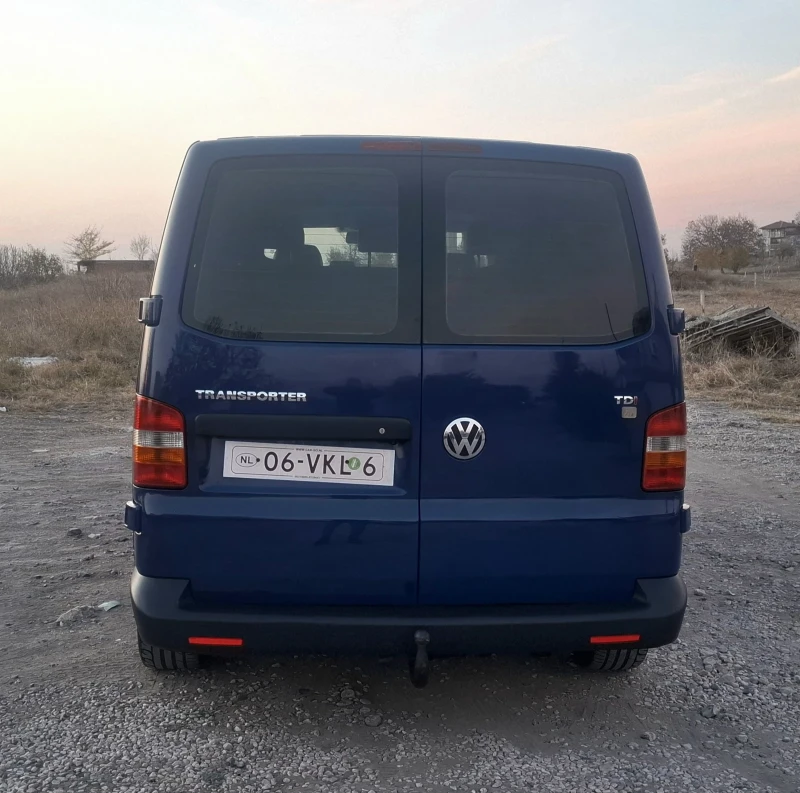 VW T5 1.9 TDI , снимка 6 - Бусове и автобуси - 47911823