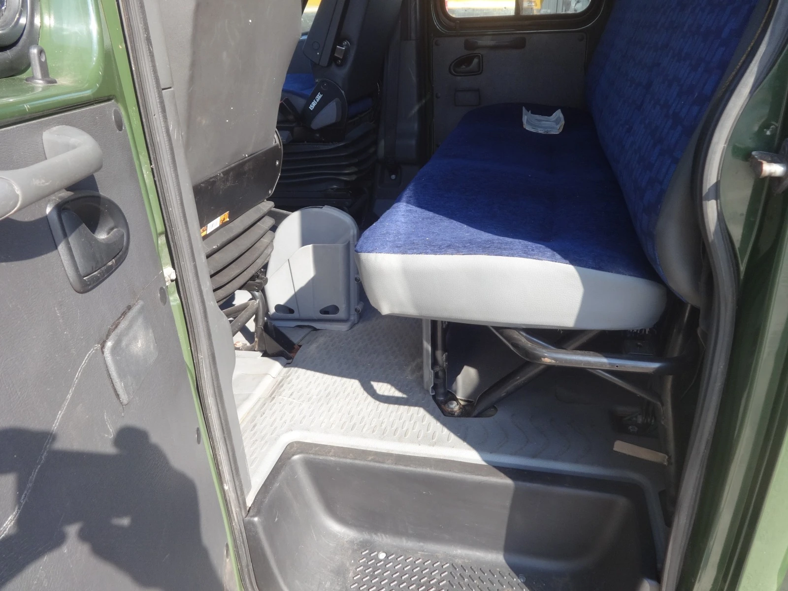 Iveco Daily 50C15   КАТ. *Б* 6-места - изображение 8