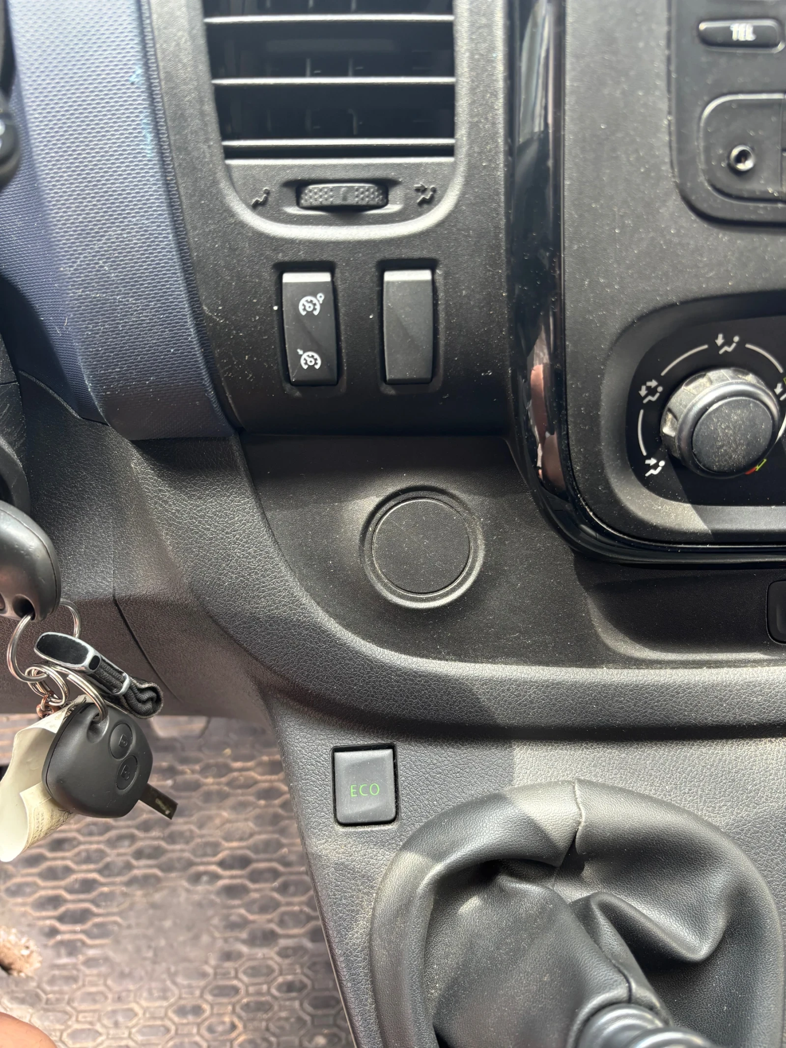 Opel Vivaro Bi CDTI 106000 | Mobile.bg � ����������� 8
