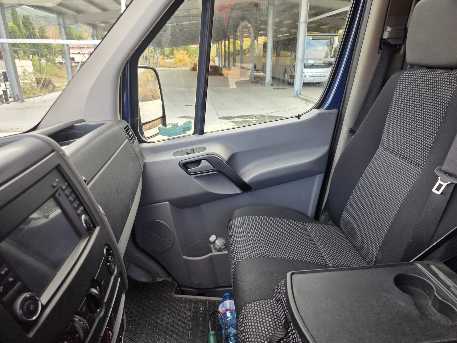 VW Crafter, снимка 7 - Бусове и автобуси - 56505169