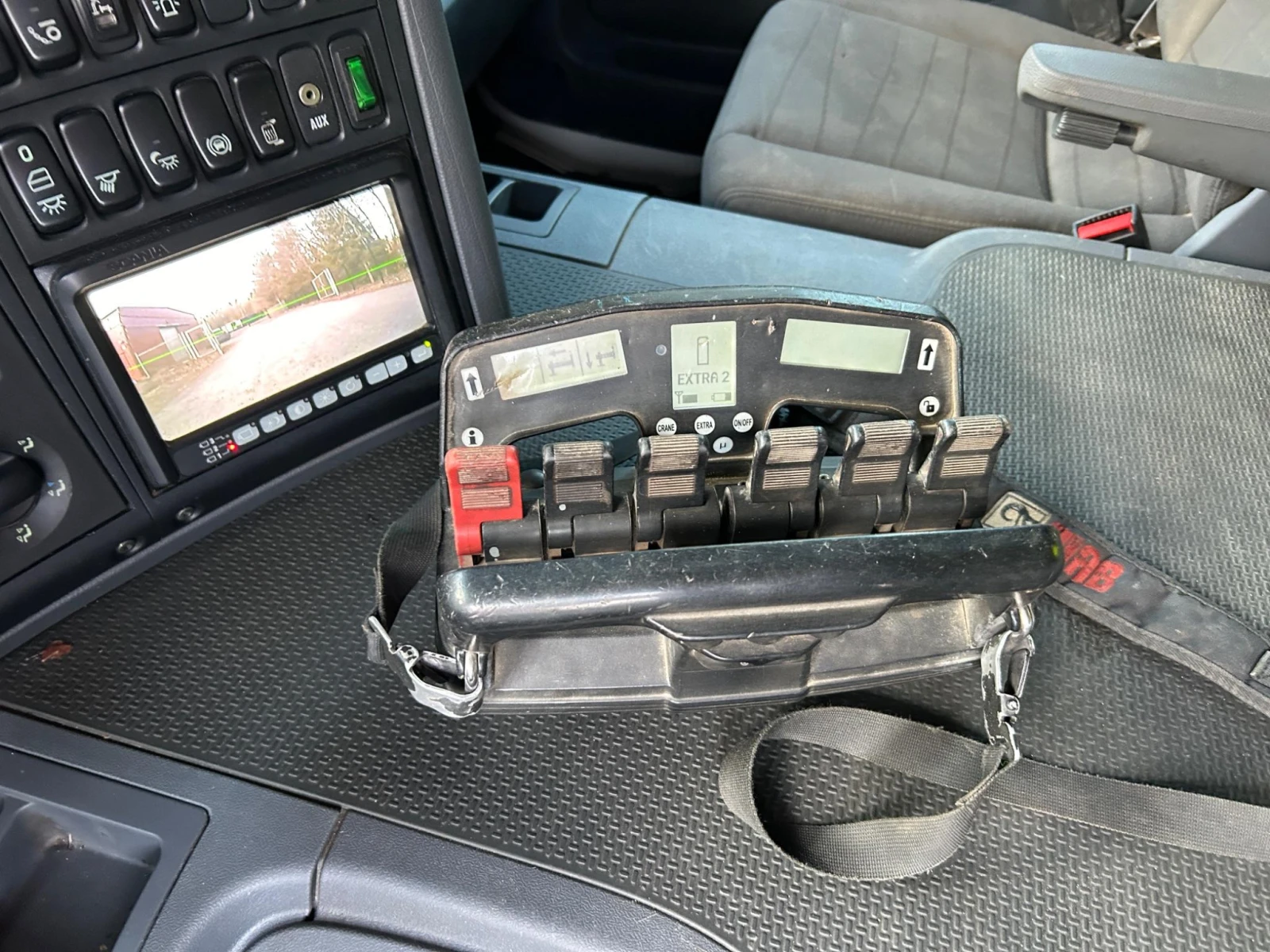 Scania P 320 + HIAB XS 144 HIPRO H-5 | Mobile.bg � ����������� 15