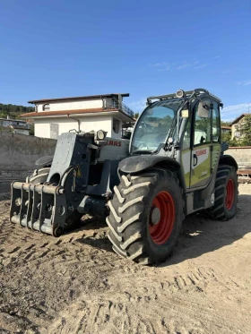       Claas  7040