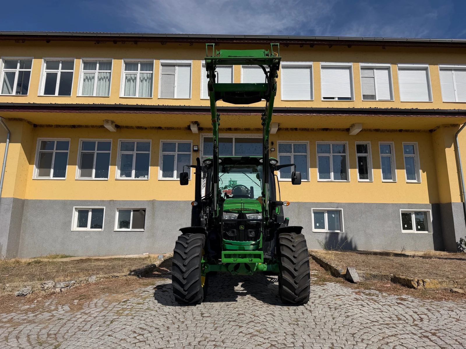 Трактор John Deere 6110R POWER QUAD ЛИЗИНГ, снимка 2 - Селскостопанска техника - 55901320