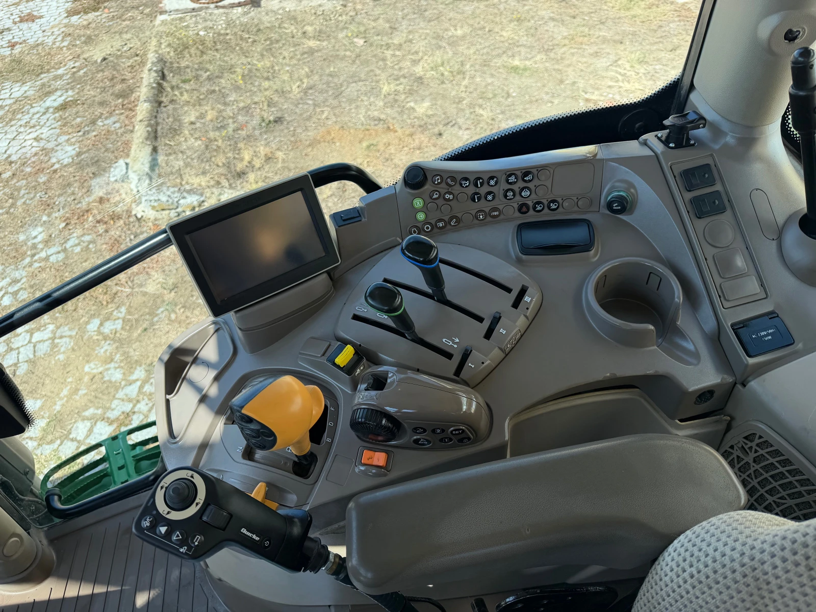Трактор John Deere 6110R POWER QUAD ЛИЗИНГ, снимка 13 - Селскостопанска техника - 55901320