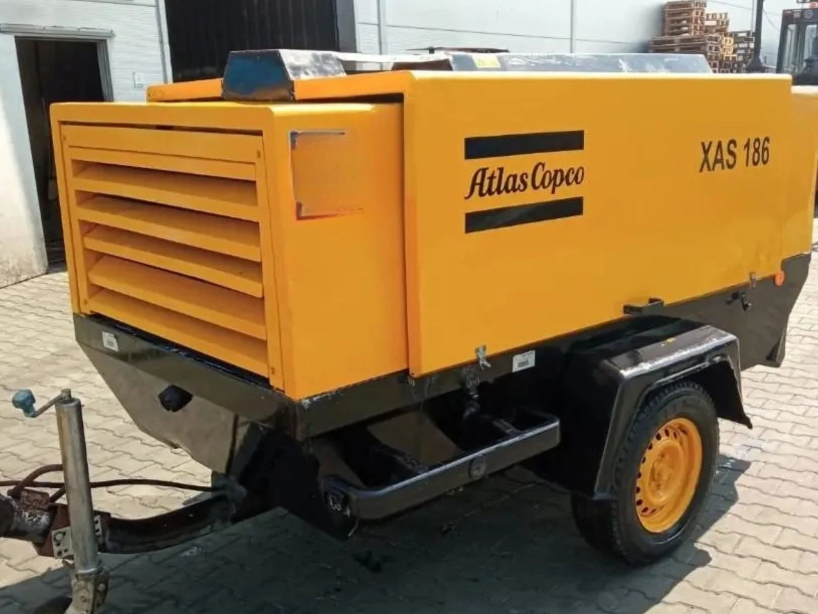 Компресори Atlas Copco XAS 186, снимка 3 - Индустриална техника - 53948132