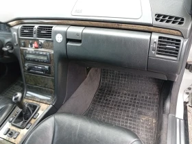 Mercedes-Benz E 200, снимка 14