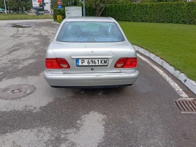Mercedes-Benz E 200, снимка 2