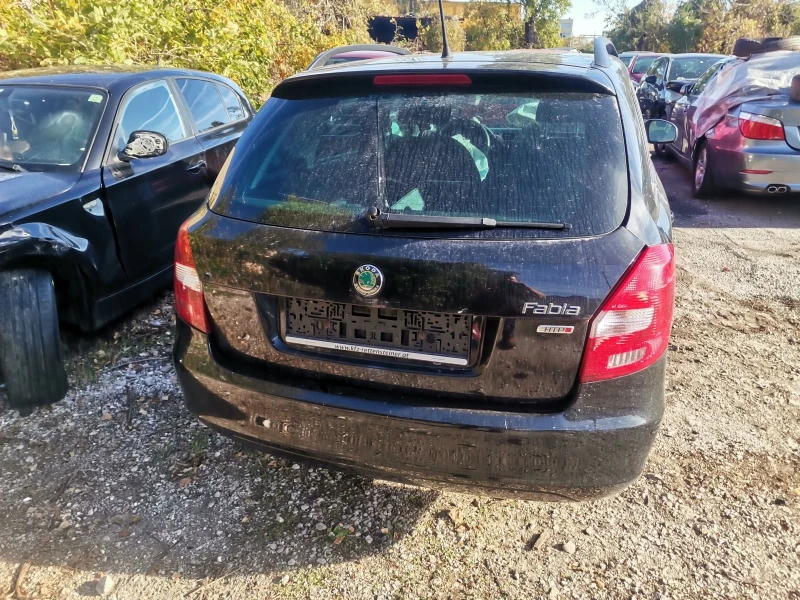 Skoda Fabia 1.2HTP 69кс CGP, снимка 10 - Автомобили и джипове - 47660693