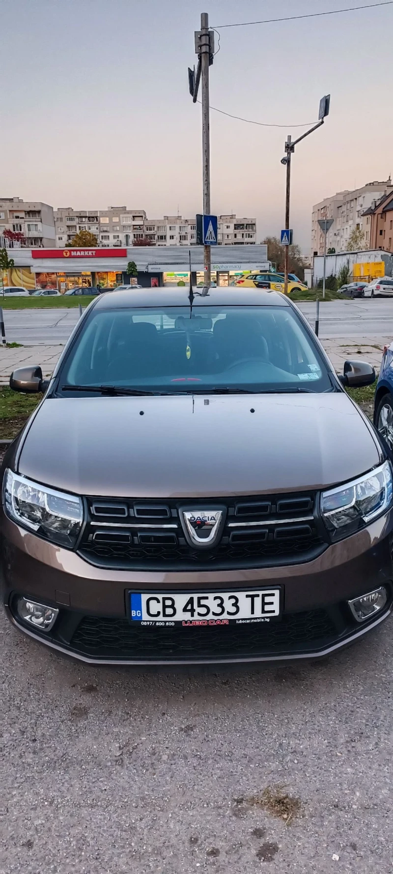 Dacia Sandero 0.9 TCE, снимка 8 - Автомобили и джипове - 47751090