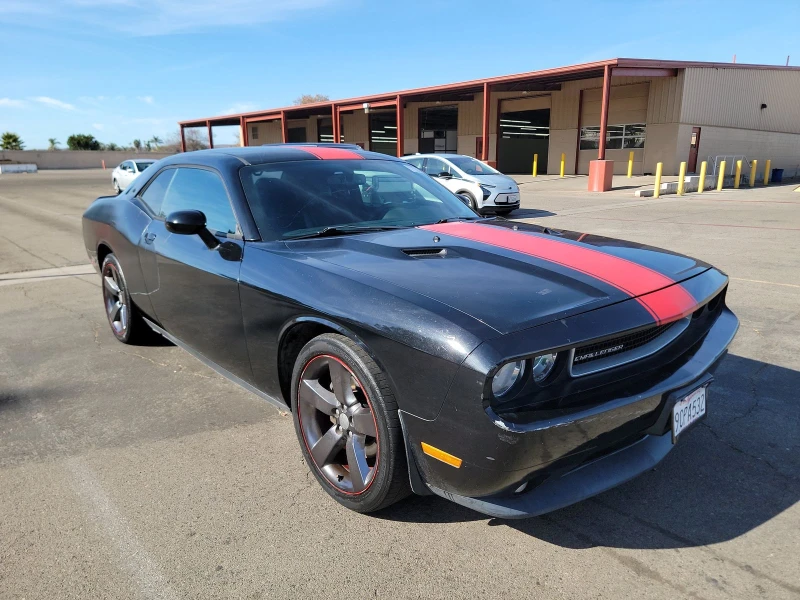 Dodge Challenger Rallye Redline, снимка 3 - Автомобили и джипове - 48365093