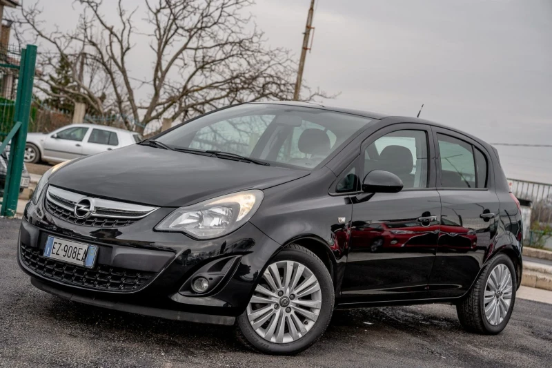 Opel Corsa 1.2i, снимка 1 - Автомобили и джипове - 48392669