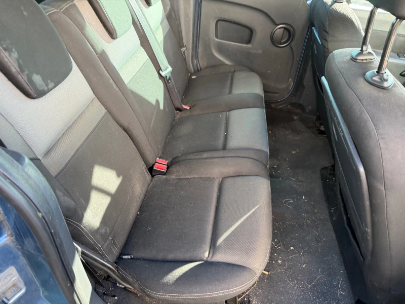 Renault Kangoo 1.5 DCI, снимка 14 - Автомобили и джипове - 52402110