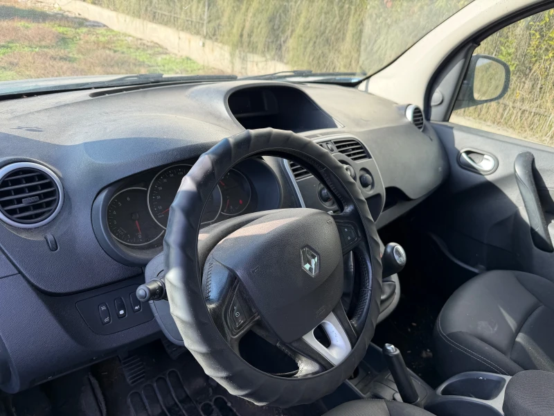 Renault Kangoo 1.5 DCI, снимка 9 - Автомобили и джипове - 52402110