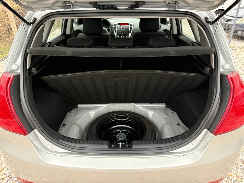 Kia Ceed Facelift 2010г , снимка 17 - Автомобили и джипове - 52576036