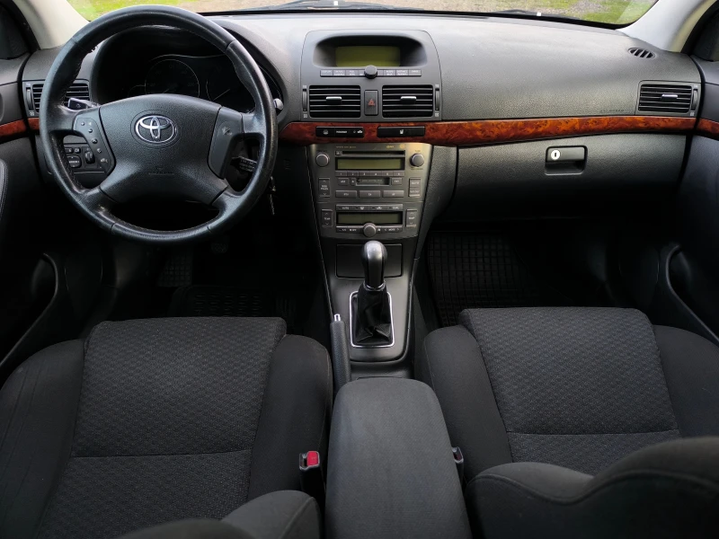 Toyota Avensis -2.0D4D-116кс-КЛИМАТРОНИК-, снимка 13 - Автомобили и джипове - 52641250