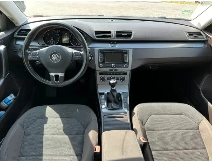 VW Passat TDI, снимка 9 - Автомобили и джипове - 47347896